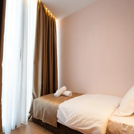 Boutique Jera Πανδοχείο *