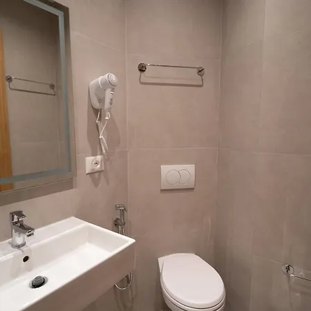 Boutique Jera Πανδοχείο Τίρανα