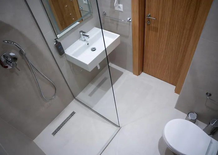 Boutique Jera * Tirana