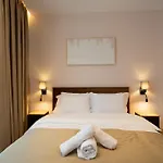 Boutique Jera 3*