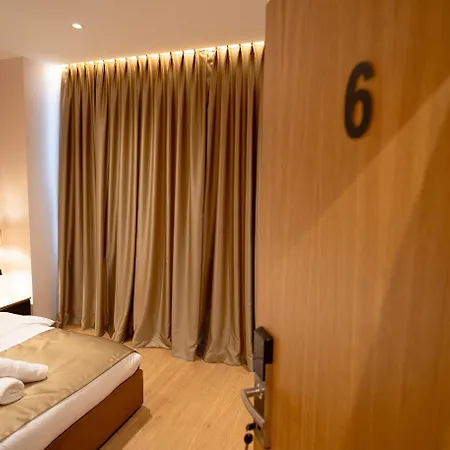 Boutique Jera 3*