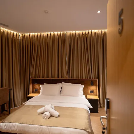 Boutique Jera 3* Tirana